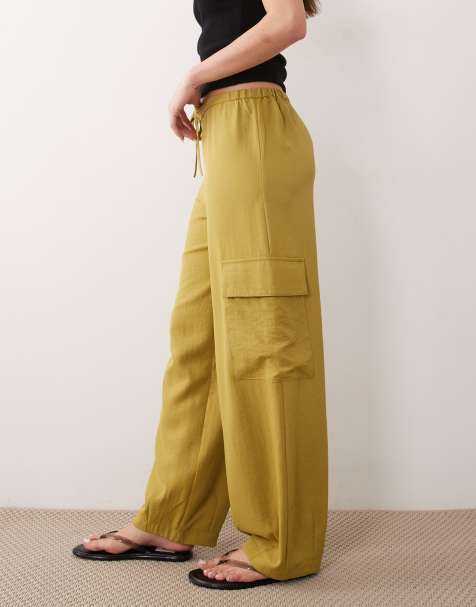 Miss Selfridge - Getailleerde utility broek in olijfgroen - view 1