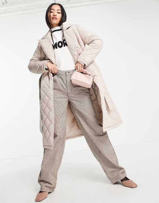 Miss Selfridge - Gewatteerde lange jas met riem in mink