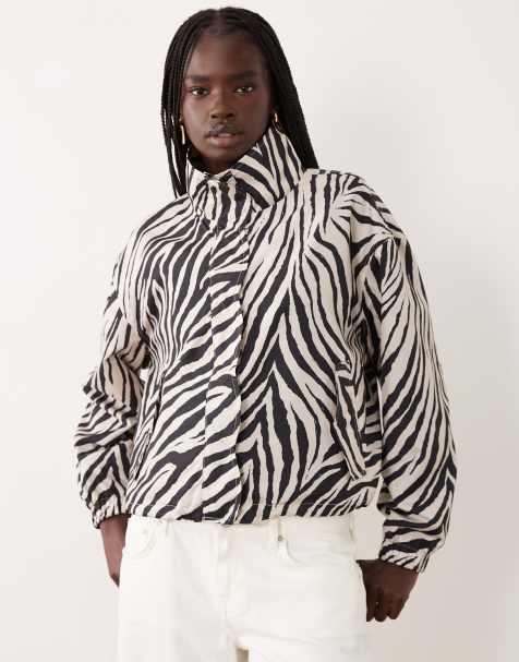 Miss Selfridge giacca a vento con profilo smerlato e motivo zebra - view 1