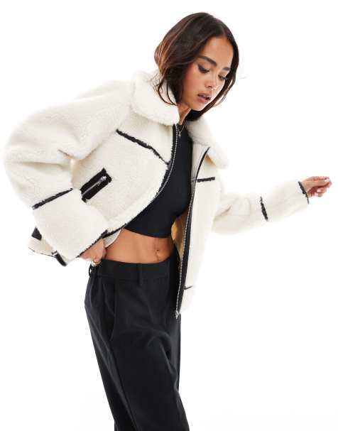 Miss Selfridge - Giacca trucker color crema in pile borg con dettagli a contrasto - view 1