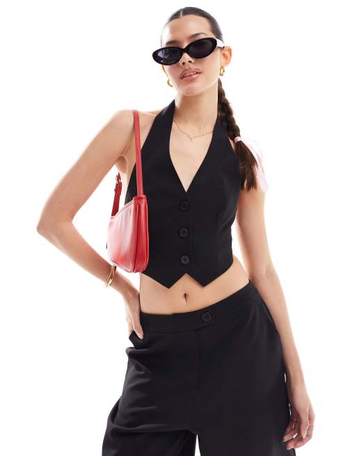 Miss Selfridge - Gilet aperto dietro allacciato al collo nero in coordinato