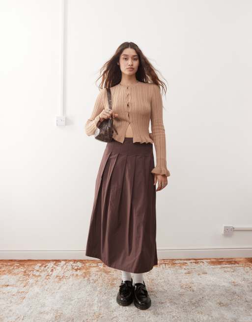 Miss Selfridge - Gilet en maille à ourlet et bords des manches volantés, 2 de 4
