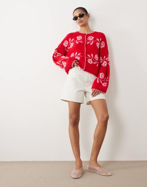 Miss Selfridge - Gilet en maille point de feston à motif fleuri - Rouge , 2 de 4