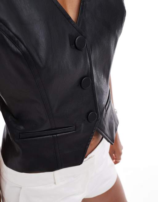 Miss Selfridge - Gilet in pelle sintetica allacciato al collo, 4 di 4