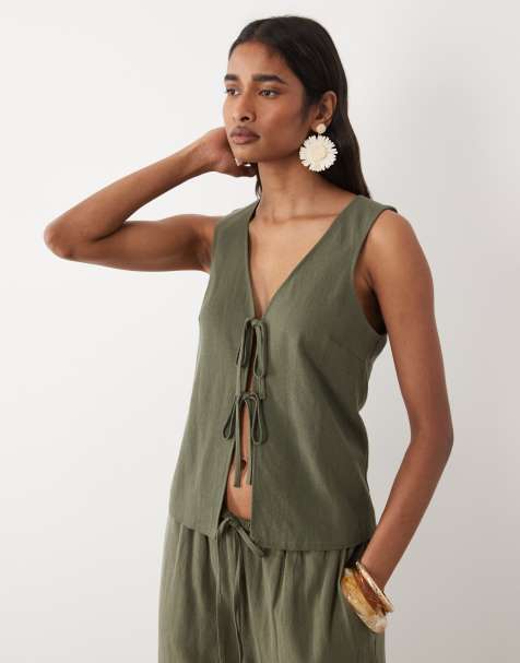 Miss Selfridge - Gilet van linnenmix met gestrikte voorkant in olijfgroen - view 1