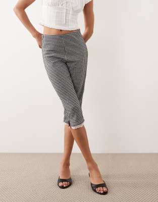Miss Selfridge Gingham Capris In Multi