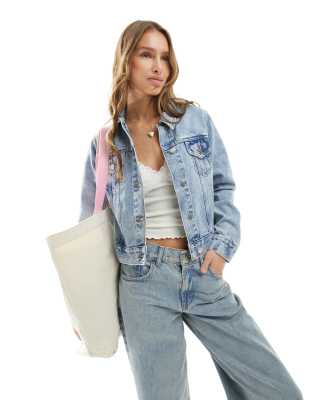 Miss Selfridge - Girlfriend-Jacke aus blauem Denim mit Acid-Waschung