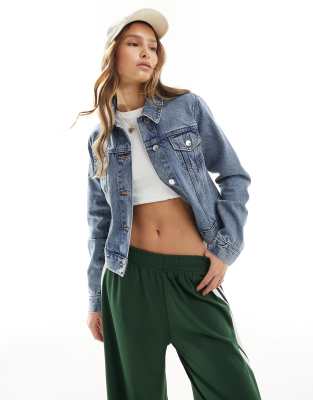Thumbnail - Miss Selfridge - Girlfriend-Jacke aus Denim in mittelblauer Waschung