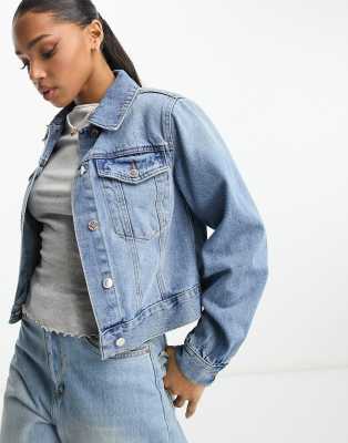 Miss Selfridge - Girlfriend-Jeansjacke in blauer Waschung