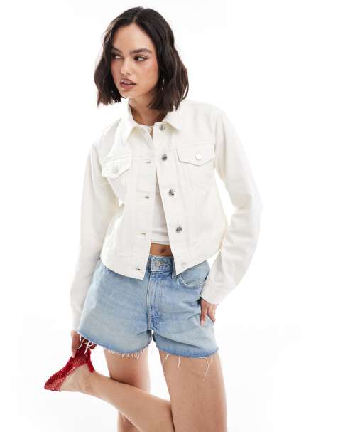 Miss Selfridge – Girlfriend-Jeansjacke in Ecru-Waschung - view 1