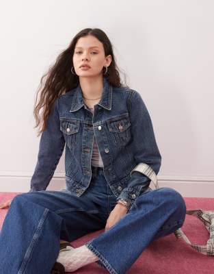 Miss Selfridge - Girlfriend-Jeansjacke in indigoblauer Waschung-Lila