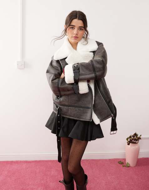 Miss Selfridge - Giubbotto stile aviatore in pelle sintetica nera effetto invecchiato con finiture a contrasto - view 1