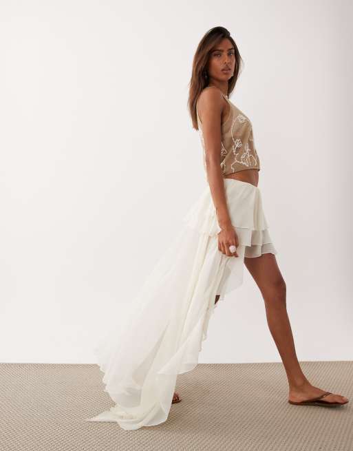 Miss Selfridge - Gonna lunga da mare in chiffon color panna con volant asimmetrico, 2 di 5