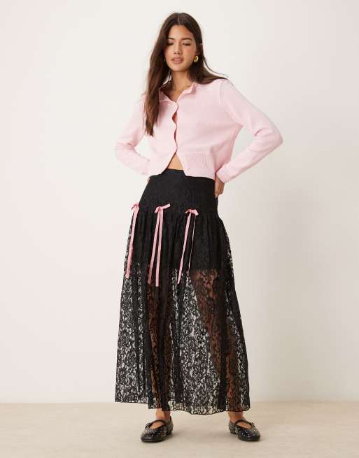 Miss Selfridge - Gonna lunga nera a balze in pizzo con fiocchi