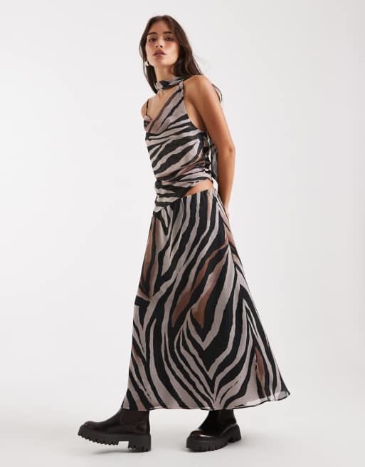 Miss Selfridge - Gonna lunga taglio sbieco in chiffon zebrato in coordinato