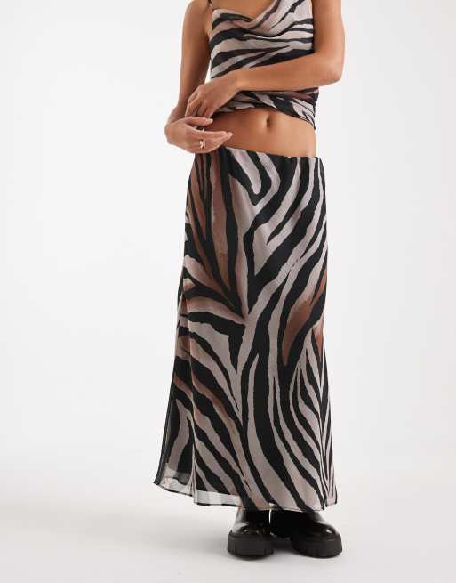 Miss Selfridge - Gonna lunga taglio sbieco in chiffon zebrato in coordinato, 2 di 5
