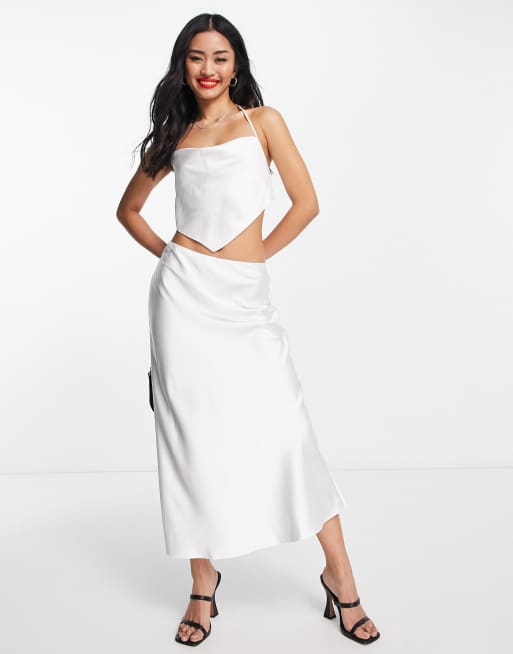 Miss Selfridge - Gonna midi taglio sbieco in raso avorio 