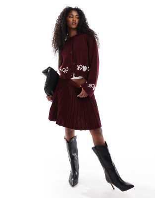 Miss Selfridge - Gonne a pieghe in maglia bordeaux in coordinato - view 1
