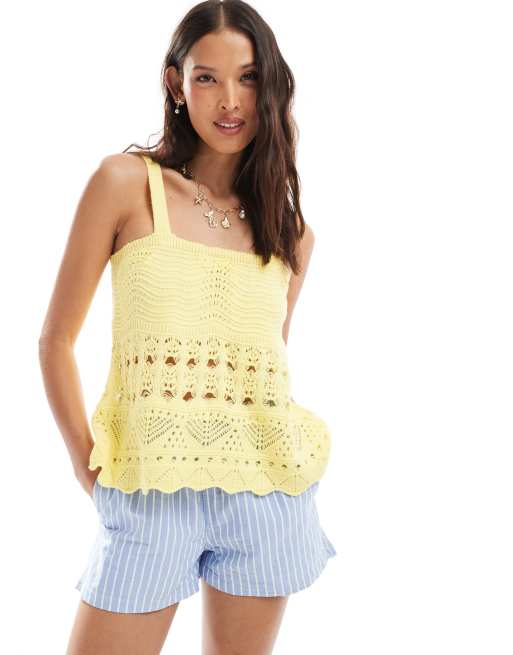 Miss Selfridge – Gräddvit, stickad topp i babydoll-modell