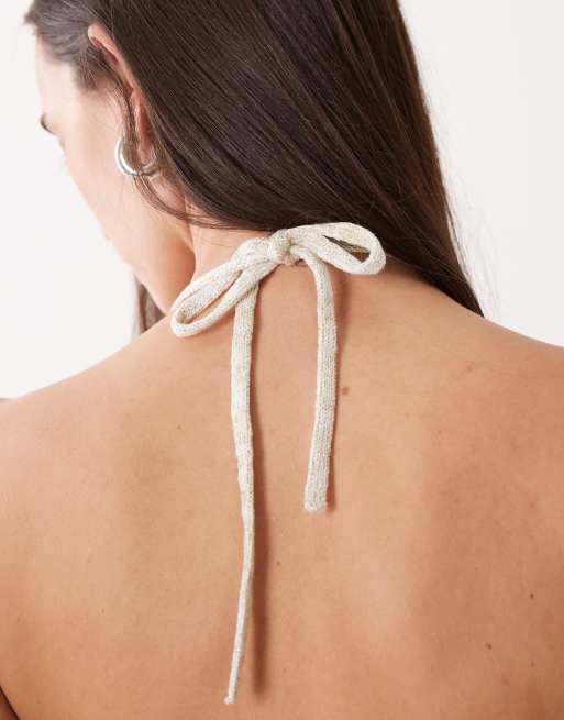 Miss Selfridge – Guldfärgad, virkad topp med halterneck, 3 av 4