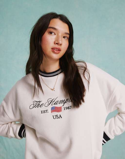 Miss Selfridge - Hamptons - Felpa oversize color crema con stampa “Hamptons“