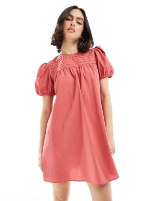 Miss Selfridge - Hänger-Minikleid in Rosa im Babydoll-Stil mit Puffärmeln