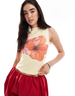 Miss Selfridge - Hemdje met racerback en tropische print van orchidee in lichtgeel - view 1