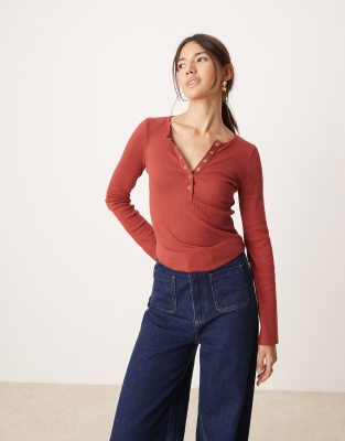 Miss Selfridge Henley Long Sleeve Top With Snaps In Red