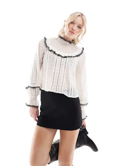 Miss Selfridge - Heritage - Blusa in chiffon ricamato con bordi neri
