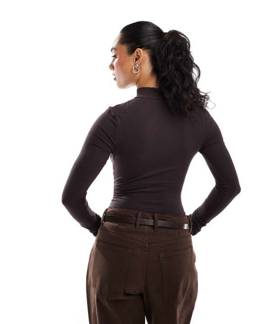 Miss Selfridge – Hochgeschlossener Body in Schokobraun, 4 von 4