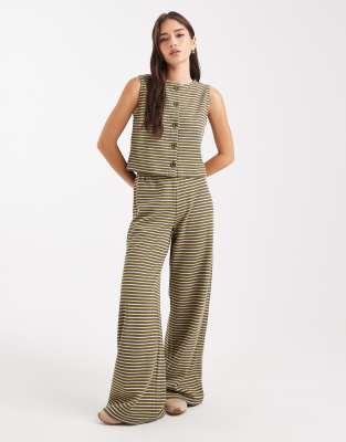 Miss Selfridge - Hochwertige, gerippte Hose mit Streifenmuster und weitem Bein-Bunt