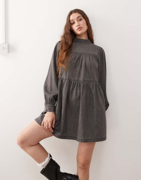 Miss Selfridge - Hoogsluitende jurk met lange mouwen in zwart met wassing - view 1