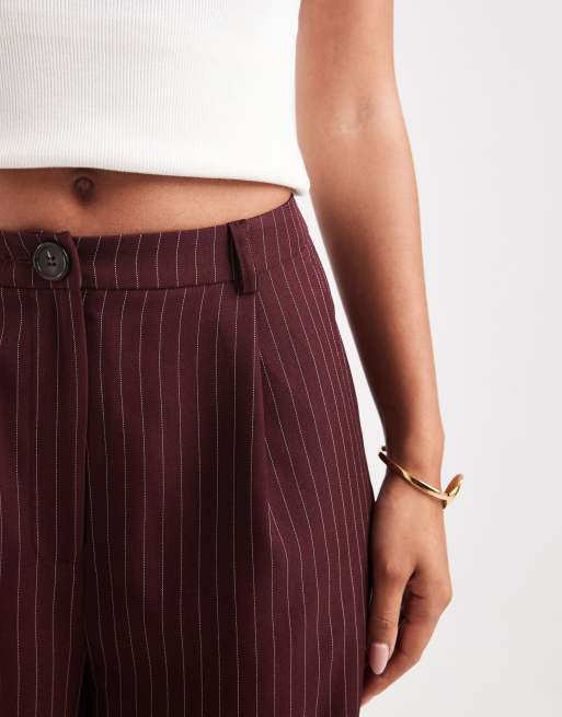 Miss Selfridge – Hose in Burgunderrot mit Nadelstreifen, 3 von 5