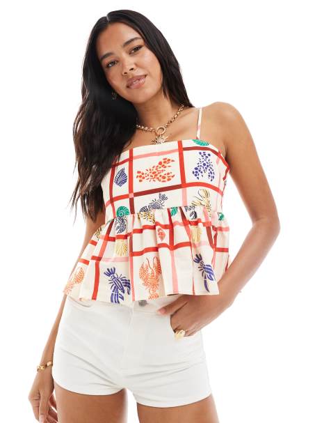 Miss Selfridge - Hvide bootyshorts i denim - view 1