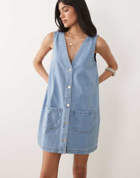 Miss Selfridge – Jasnoniebieska zapinana na guziki sukienka jeansowa o prostym kroju - view 1