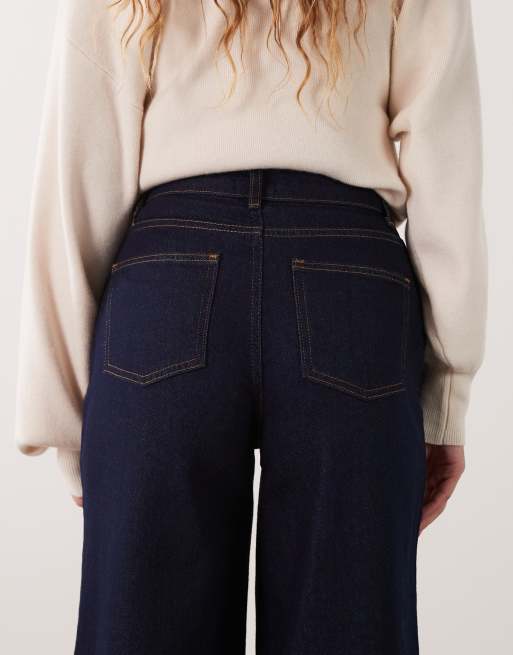 Miss Selfridge jeans puddle con pieghe davanti in lavaggio raw, 4 di 5