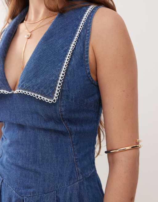 Miss Selfridge – Jeanskleid mit Matrosenkragen und Picot-Besatz, 3 von 4