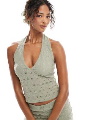 Miss Selfridge - Jersey-Top in khakigrüner Häkeloptik mit V-Ausschnitt, Kombiteil