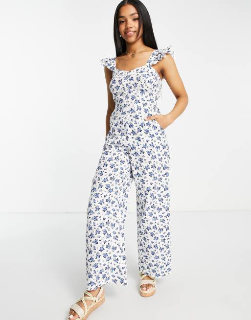 Miss Selfridge – Jumpsuit aus Baumwollflachs mit Rüschenträgern in Elfenbein mit Blümchenmuster 