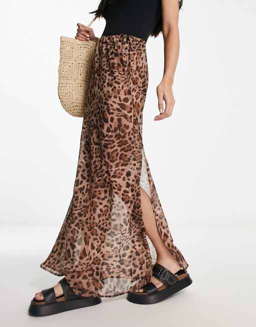 Miss Selfridge - Jupe longue de plage nouée sur le côté en mousseline à imprimé léopard