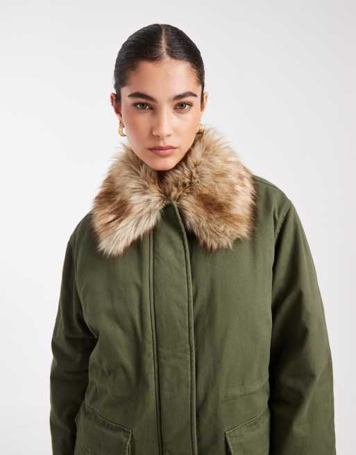 Miss Selfridge – Kakigrön parkas med fuskpälskrage, 3 av 4