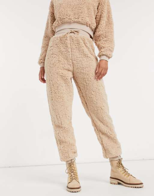 Miss Selfridge – Kamelfärgade mjukisbyxor i teddy-material, del av set