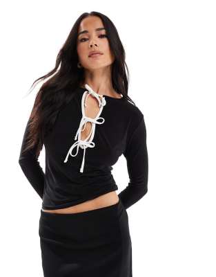 Miss Selfridge Keyhole Bow Long Sleeve Rib Top-black