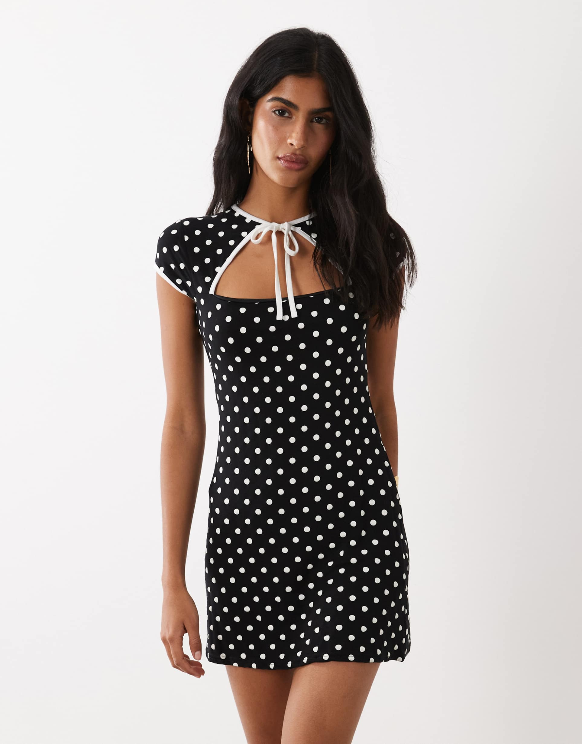 miss selfridge keyhole dress with contrast binding in polka dot print