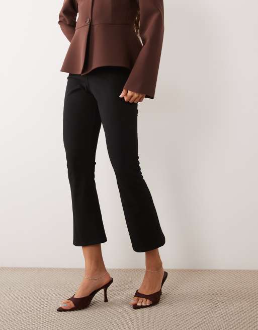 Miss Selfridge kick flare-bukser i sort, 4 af 5