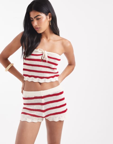 Miss Selfridge – Knappe Shorts aus Häkelstrick in Rot gestreift, Kombiteil - view 1