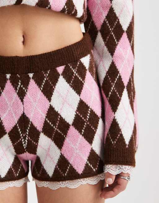 Miss Selfridge – Knappe Shorts aus Strick mit Rautenmuster und Spitzenborte, Kombiteil, 5 von 5