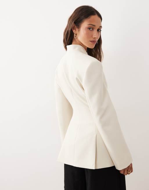 Miss Selfridge – Kragenloser Blazer in Elfenbein, 2 von 4