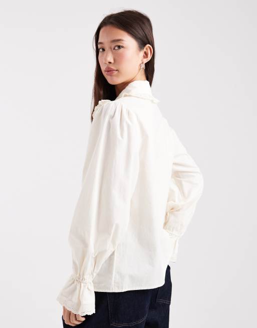Miss Selfridge – Kremowa koszula z popeliny z haftowanym wzorem, 4 z 4