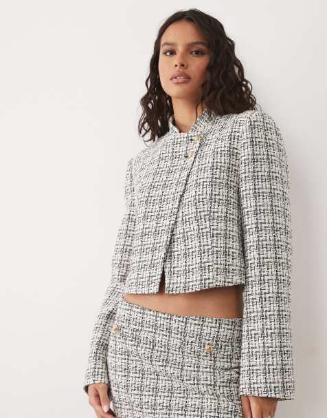 Miss Selfridge – Krótka marynarka ze stójką z tkaniny boucle - view 1